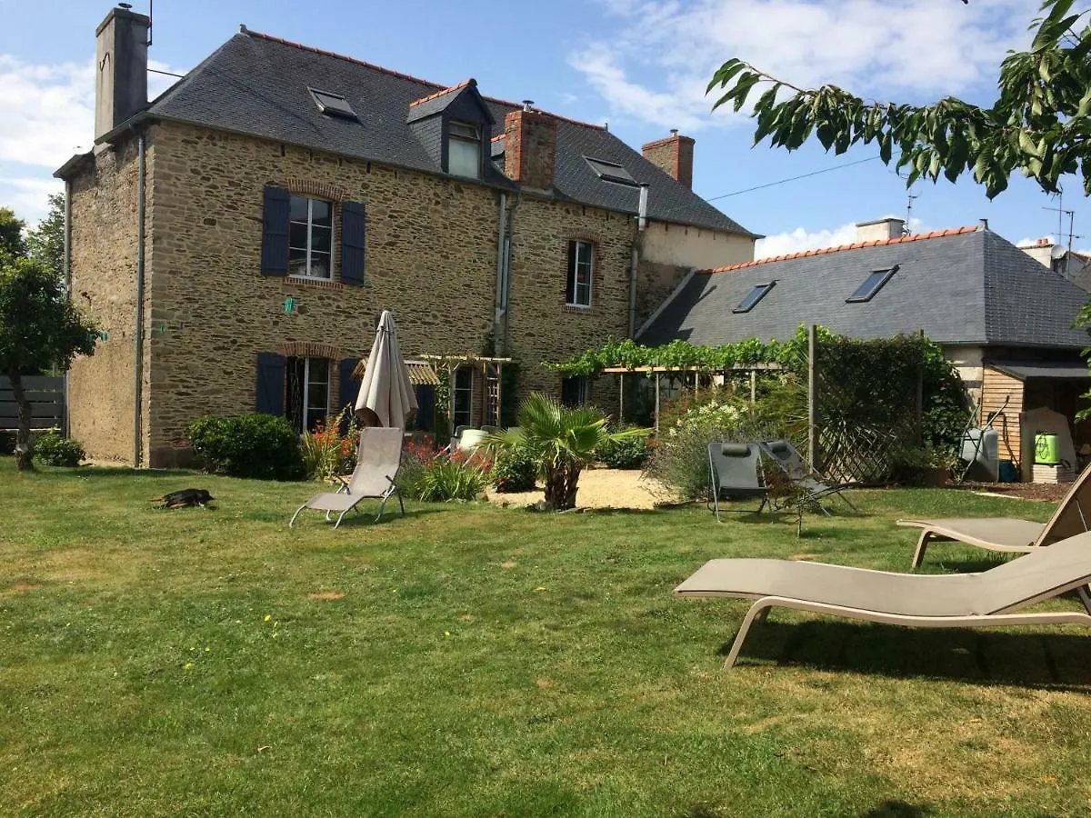 La Maison Les Forges  Bed & Breakfast