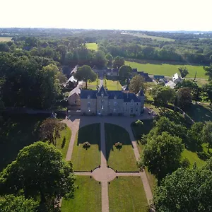 Chateau De Cadouzan Bed & Breakfast