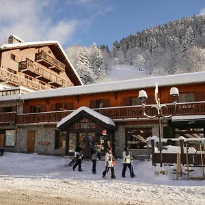https://hotel-les-grangettes.hotels-rhonealpes.com